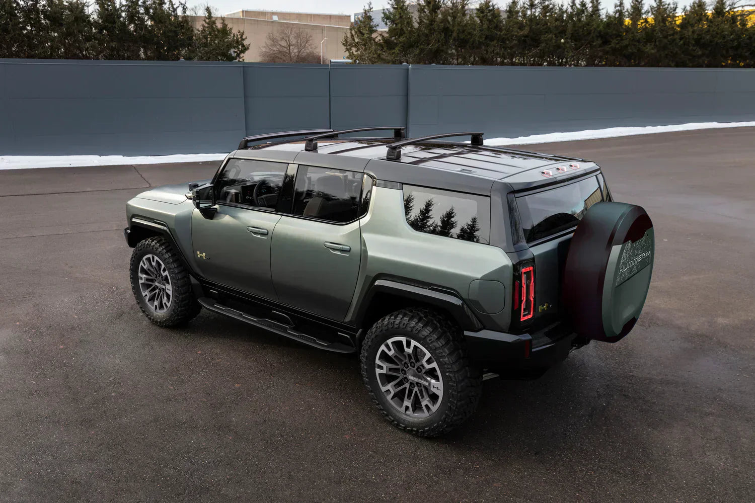 Hummer EV SUV in India: A New Electric Era Begins – Acceleron Motors ...